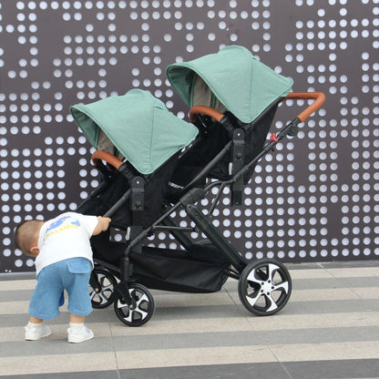 2 Babys Kinderwagen