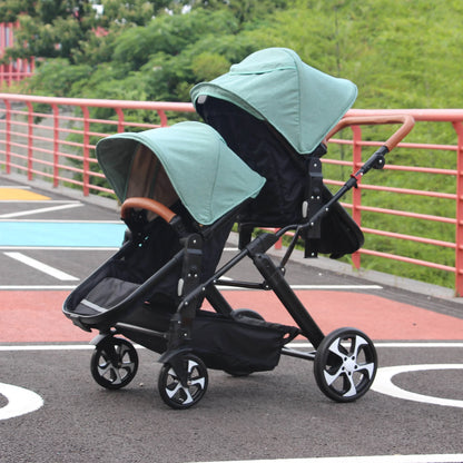2 Babys Kinderwagen